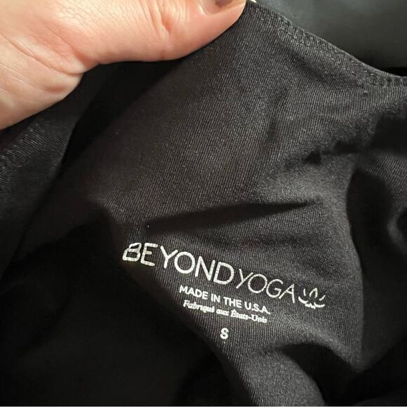 Beyond Yoga Cactus Print High Waisted 7/8 Leggings - Picture 6 of 7